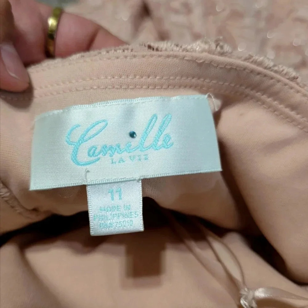 ✨️4/$20. Juniors Scalloped Lace High-Low Cocktail & Wedding Guest Formal Dress - Picture 13 of 16